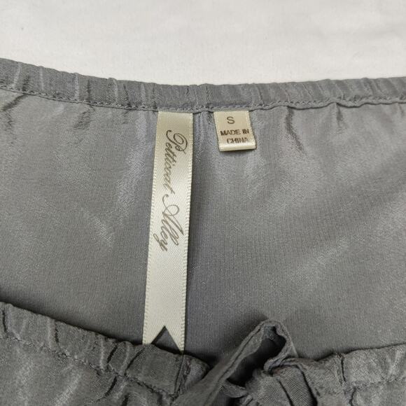 Petticoat Alley Silk Gray Abstract Floral Off Shoulder A-line Mini Dress Small - Picture 7 of 13